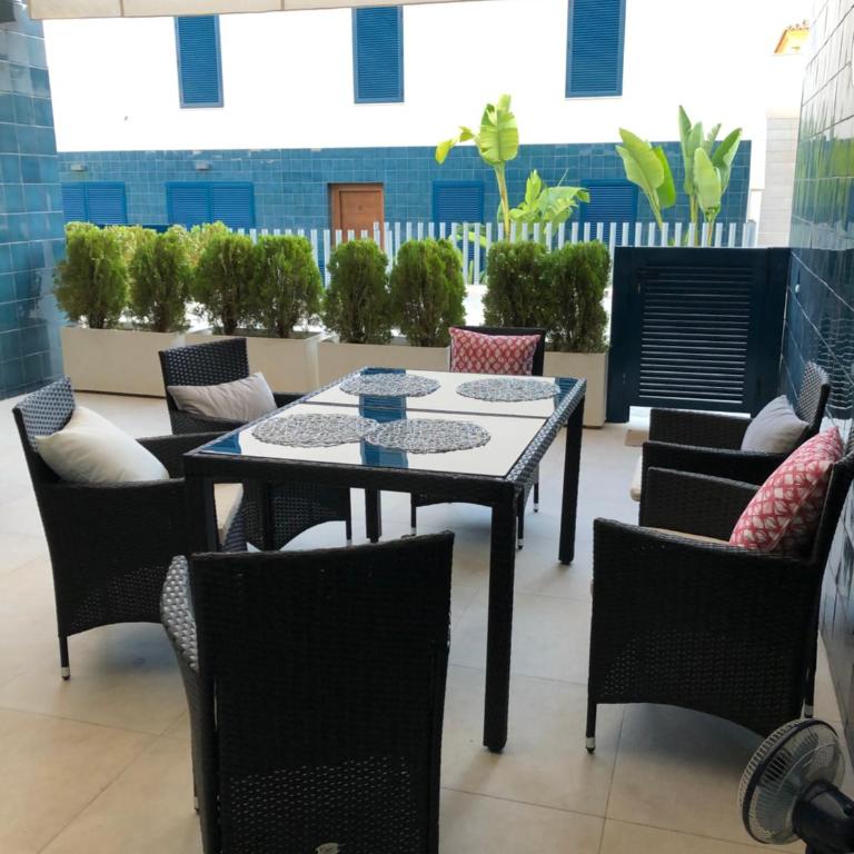 Turquesa del Mar - Charming Ground-Floor Spanish Apartment with Large Sunny Terrace - Apartamento de 2 dormitorios - 4