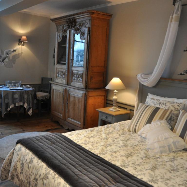 La Poupardoise - Chambre Double 1 - Vue sur Port - 2