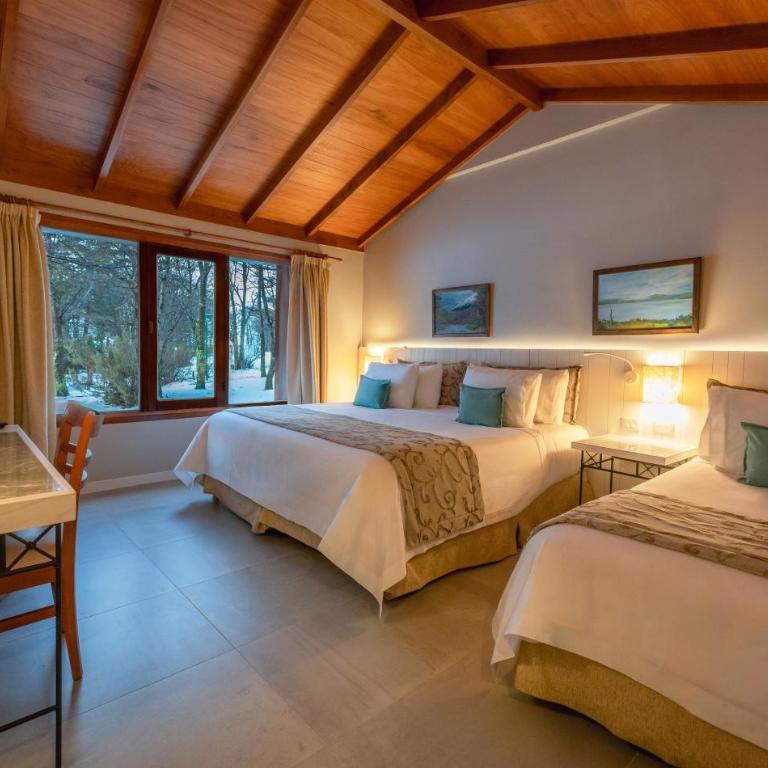 Tolkeyen Ushuaia Hotel - Habitación Triple con vistas al jardín - 7
