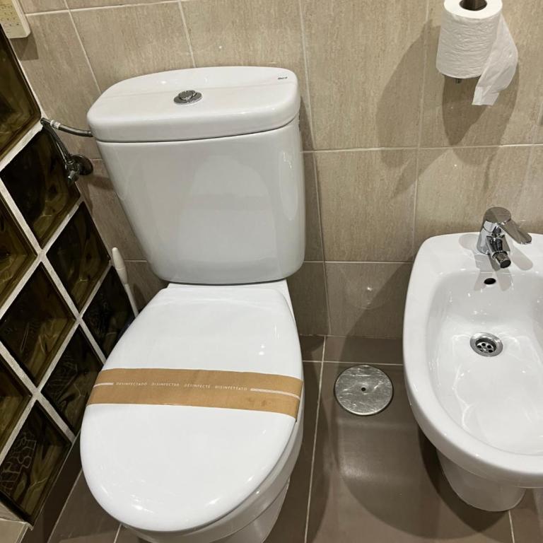 Amplio apartamento en el centro de Málaga con parking privado incluido - Apartamento de 3 dormitorios - 36