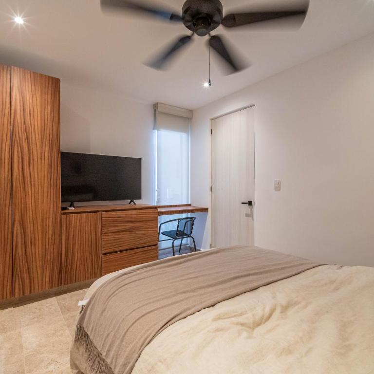 Bright 1 BD Suite with Balcony - Apartamento - 17