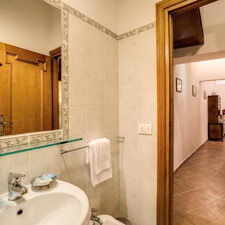 Navona Flowers - Appartamento con 2 Camere da Letto - 22