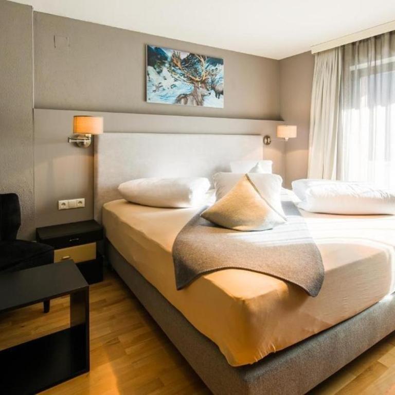 Hotel Beverly Hill - Doppelzimmer mit Bergblick - 2