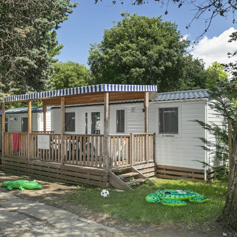 Albatross Mobile Homes on Camping Bella Italia - Mobilheim Mars - 1