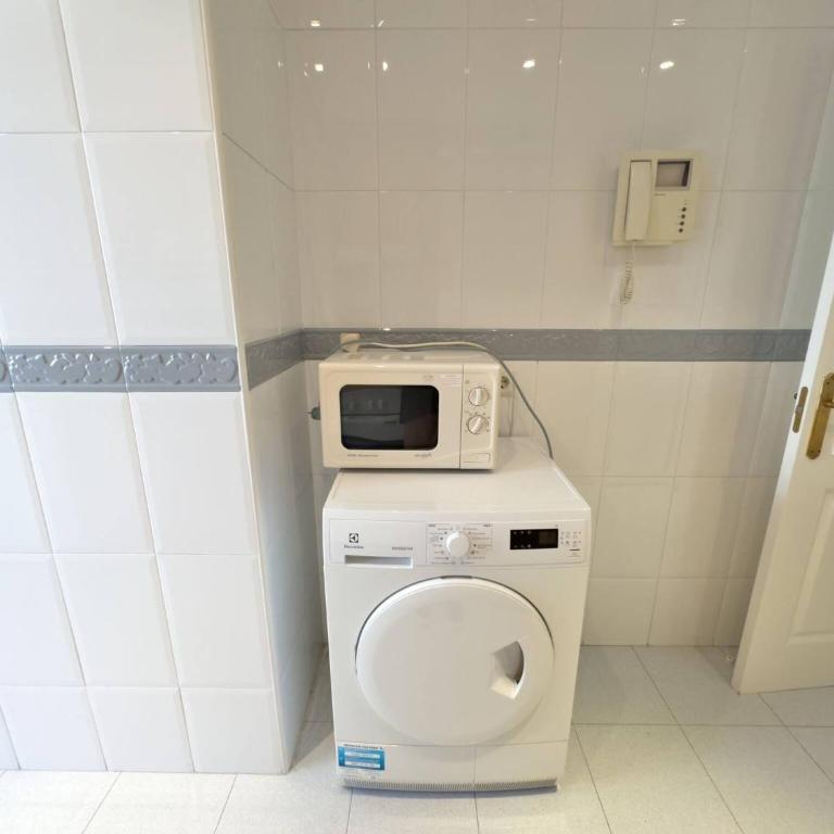 Lor 52A Apartamento Vacacional cerca de Puerto Banús-Playa - Apartamento con terraza - 10