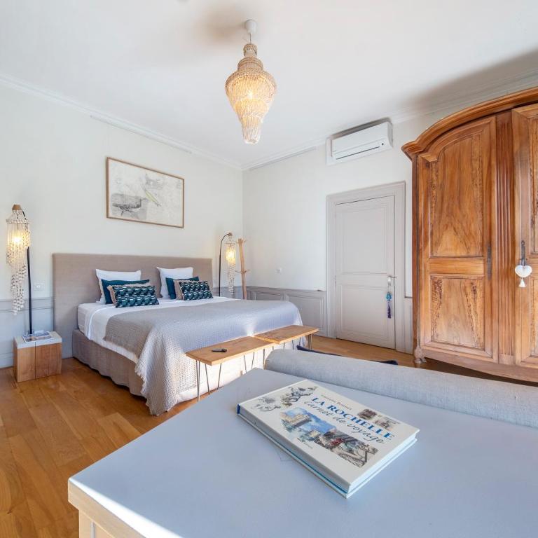 Escale Rochelaise, gîte urbain avec SPA bain nordique et sauna tonneau - Maison 4 Chambres - 35