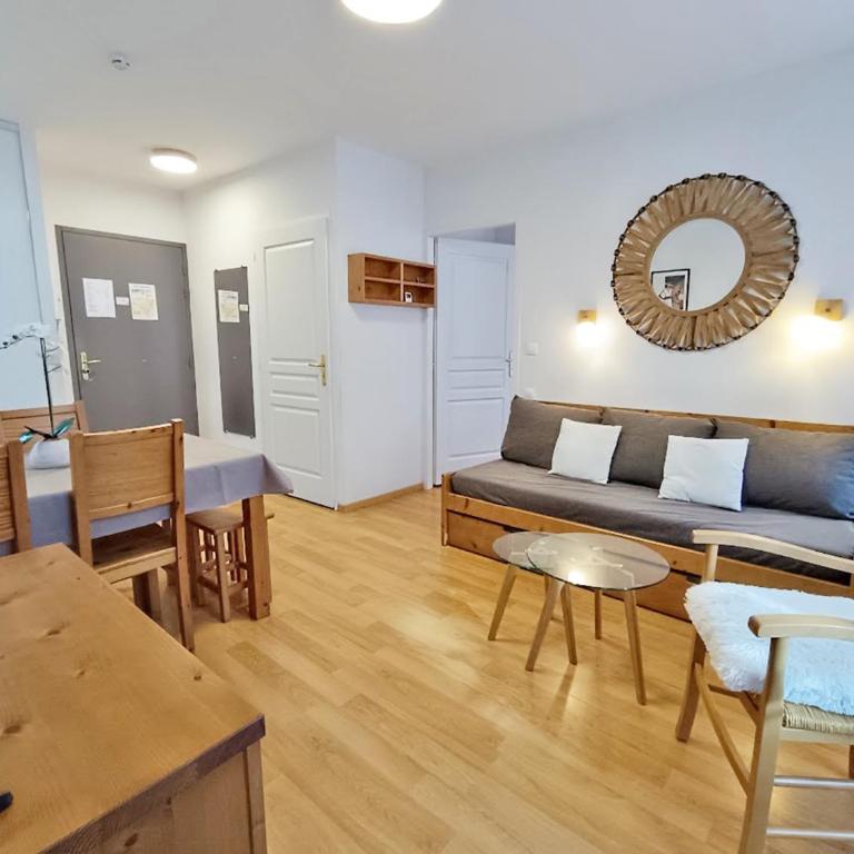 L'Eterlou, T3, centre Luchon, wifi, casier à skis, ascenseur, 6 personnes - Apartment mit 2 Schlafzimmern - 5