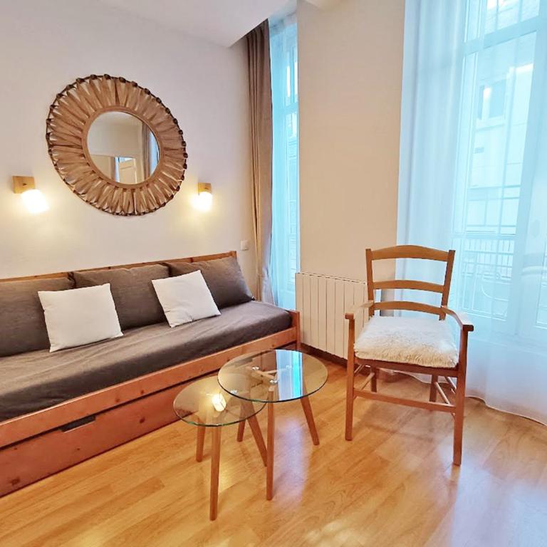 L'Eterlou, T3, centre Luchon, wifi, casier à skis, ascenseur, 6 personnes - Apartment mit 2 Schlafzimmern - 15