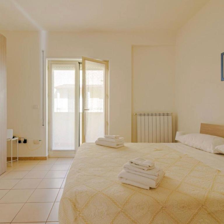 Indipendence Home - Appartamento con 2 Camere da Letto - 2
