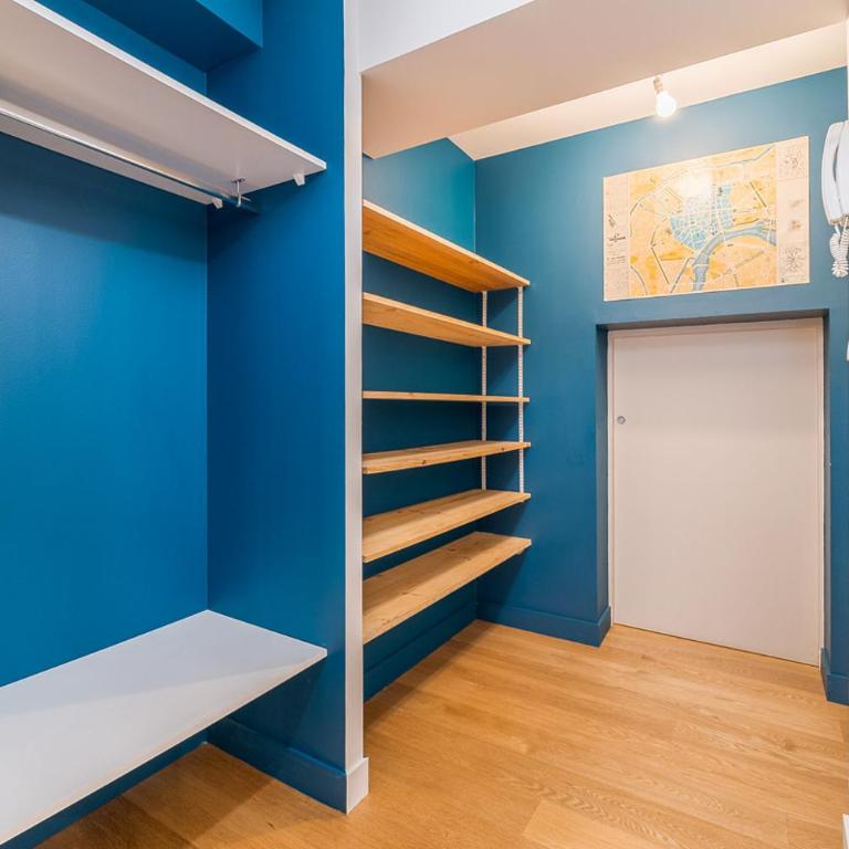 Apt T5 rénové avec bureau jardin et parking en centre ville - Apartment - 38