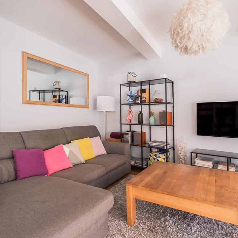 Apt T5 rénové avec bureau jardin et parking en centre ville - Apartment - 10