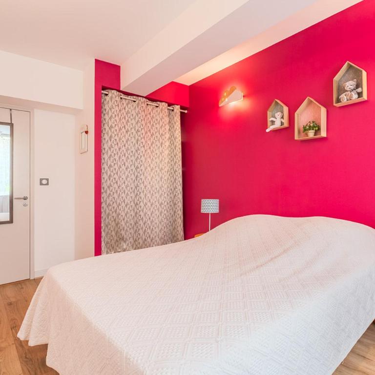 Apt T5 rénové avec bureau jardin et parking en centre ville - Apartment - 23