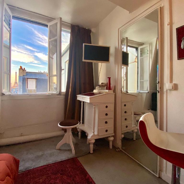 Studio chic Paris Tour Eiffel Near Eiffel tower 7th floor - Appartement 1 Chambre - 7