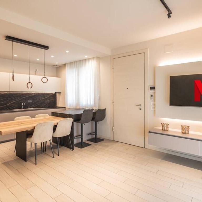 AmazHome - New Modern Seaside House near the Sea - Two-Bedroom Apartment - 2