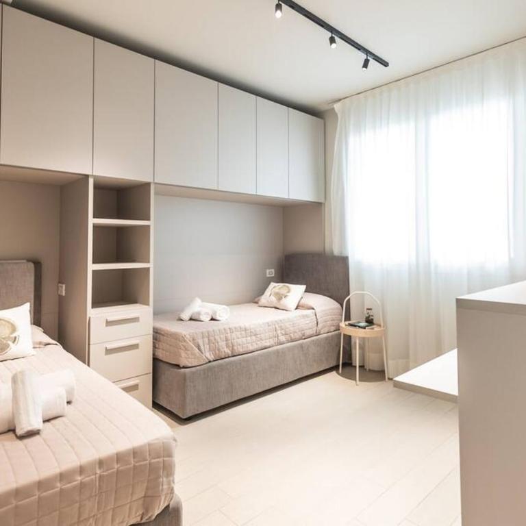 AmazHome - New Modern Seaside House near the Sea - Two-Bedroom Apartment - 7