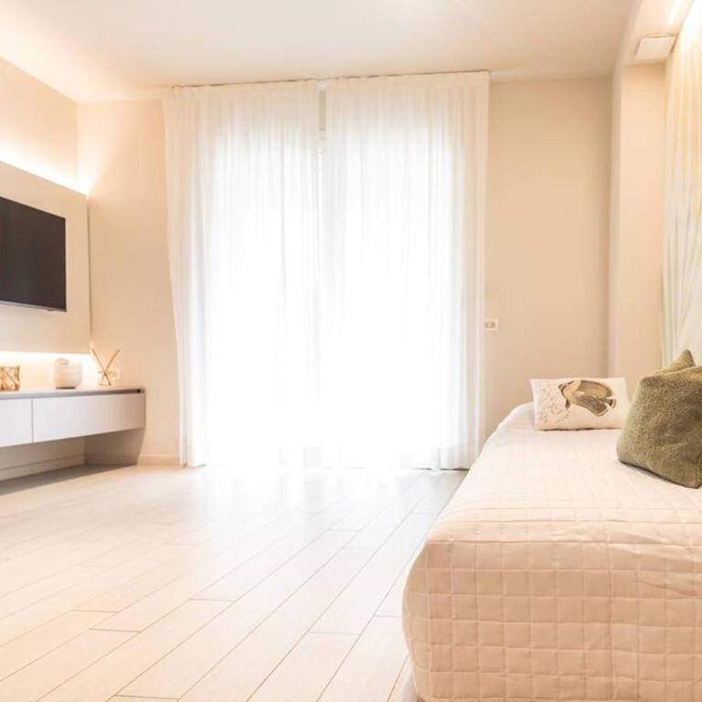 AmazHome - New Modern Seaside House near the Sea - Two-Bedroom Apartment - 27