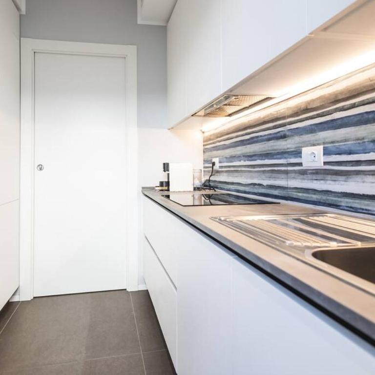 AmazHome - New Roomy Home & Garden - Two-Bedroom Apartment - 37