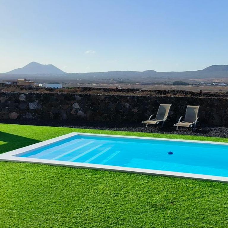 Villa Los Volcanes - Three-Bedroom Villa - 3