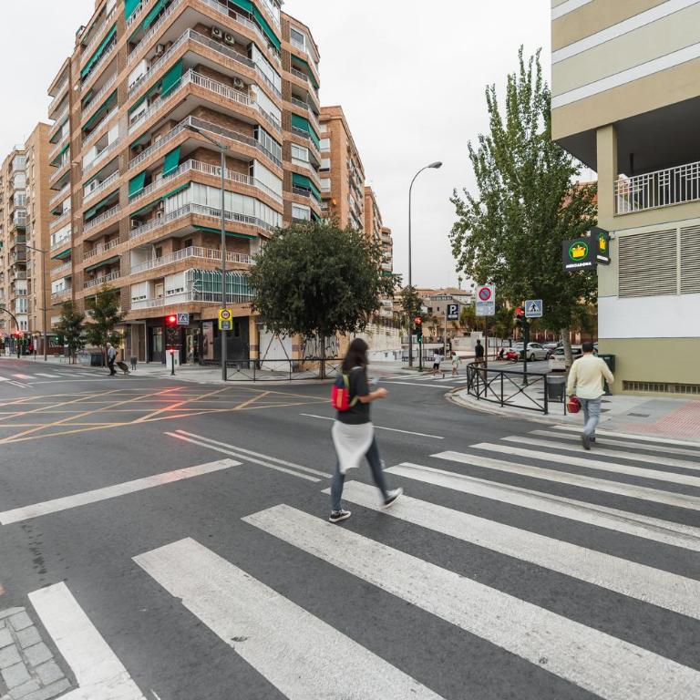 Las Flores Apartment - Five-Bedroom Apartment - 35