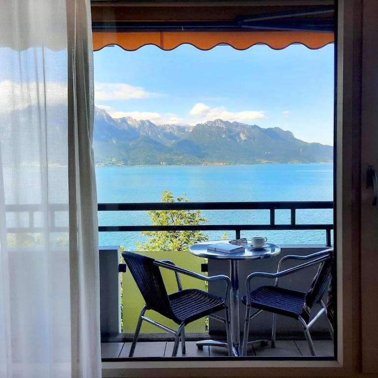 Royal Plaza Montreux - Junior Suite mit Balkon und Seeblick - 2
