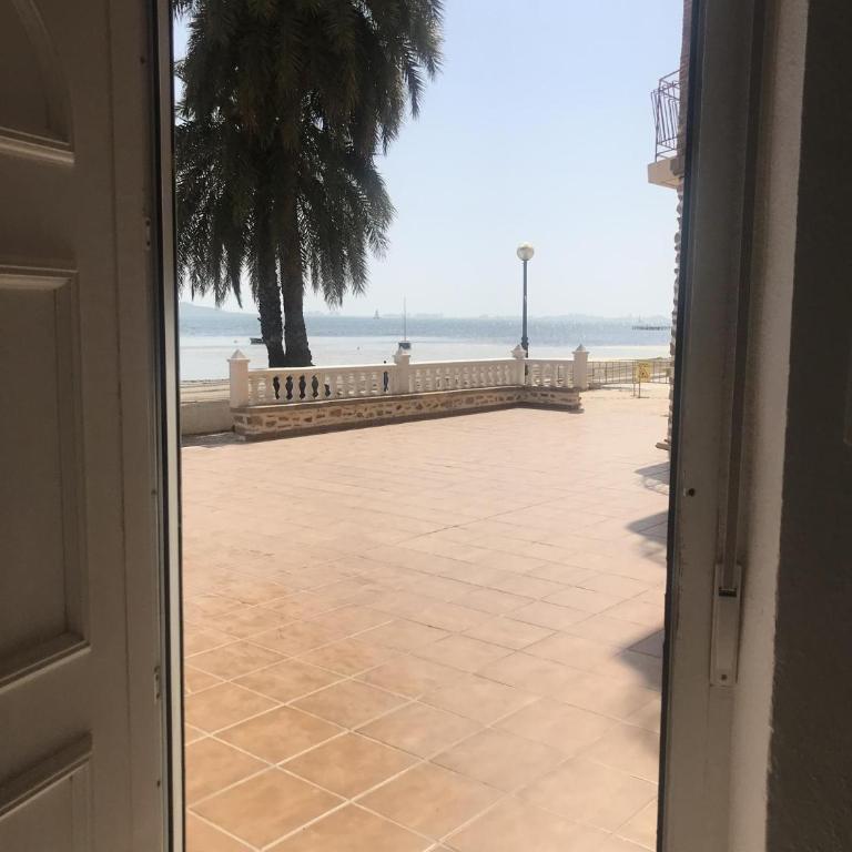 Apartment Sleeps 4 with Patio - Apartamento - 28