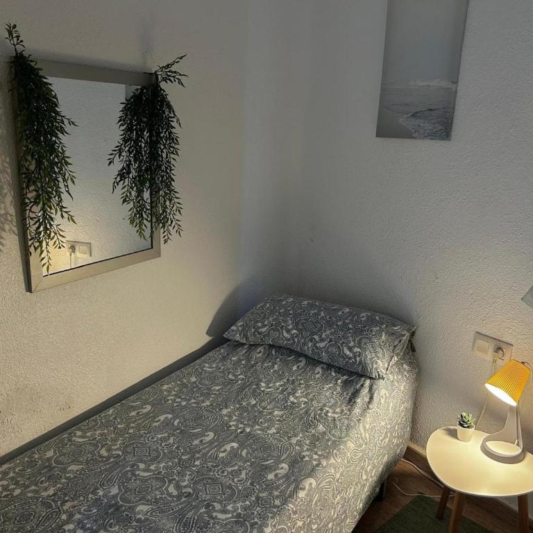 Apartment Sleeps 4 with Patio - Apartamento - 35