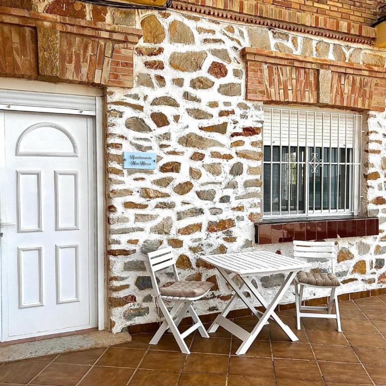 Apartment Sleeps 4 with Patio - Apartamento - 2