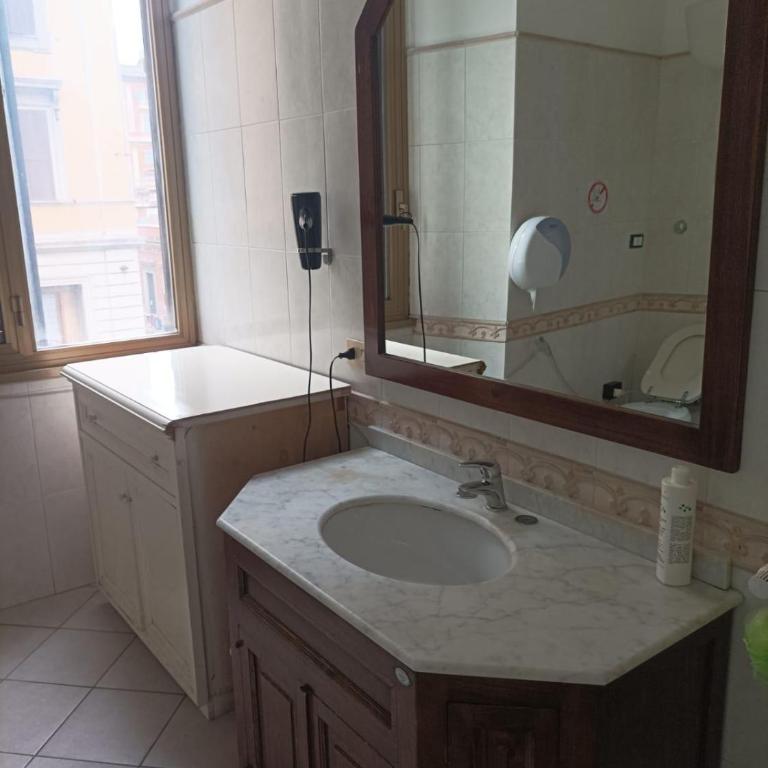 Minerva Rooms - Posto Letto in Dormitorio Misto con 4 Letti - 3
