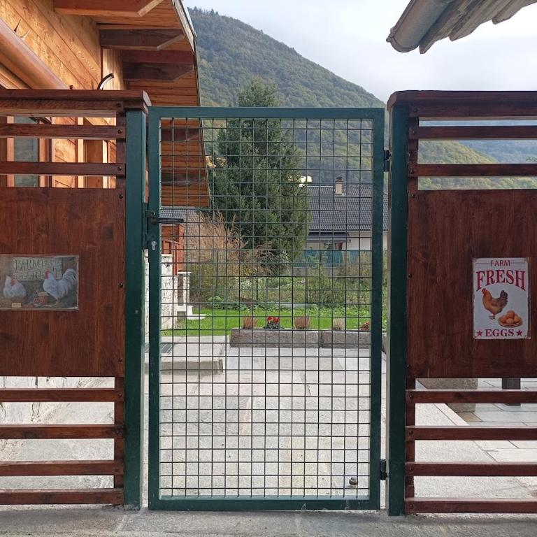 Joli Appart Terrasse et jardinet - Chalet 1 Chambre - 5