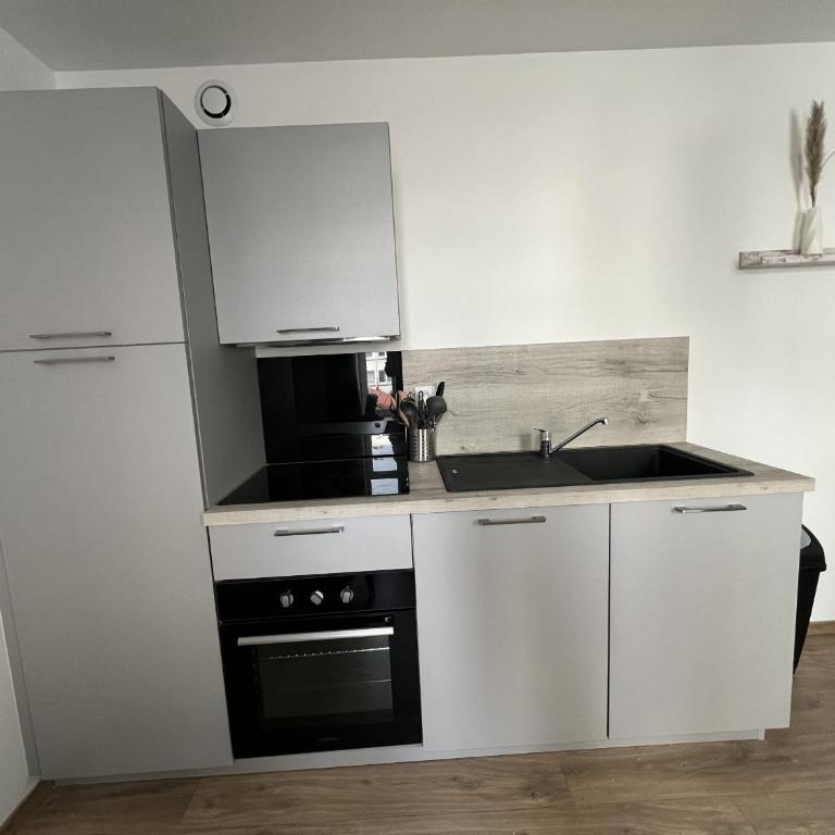 Esprit Maritime - 2p centre-ville, Place Dalton - Studio Lit Queen-Size - 8