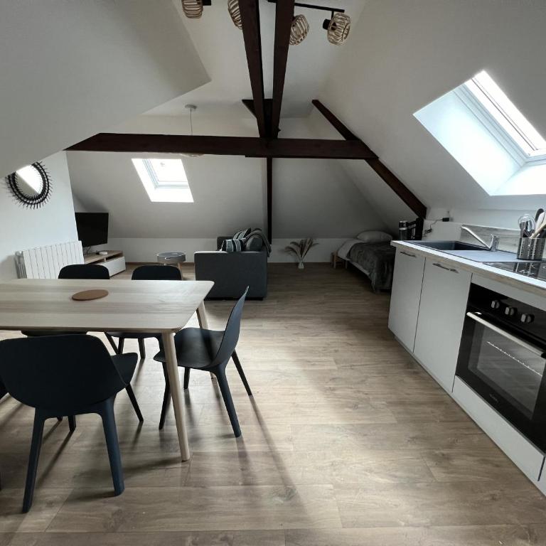 Sous les Toits - Appart Familial 5p, Centre-ville - Appartement Familial 1 Chambre - 1