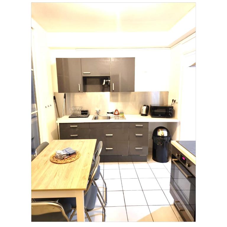 Logement entier 2-3 p - Appartement 1 Chambre - 8