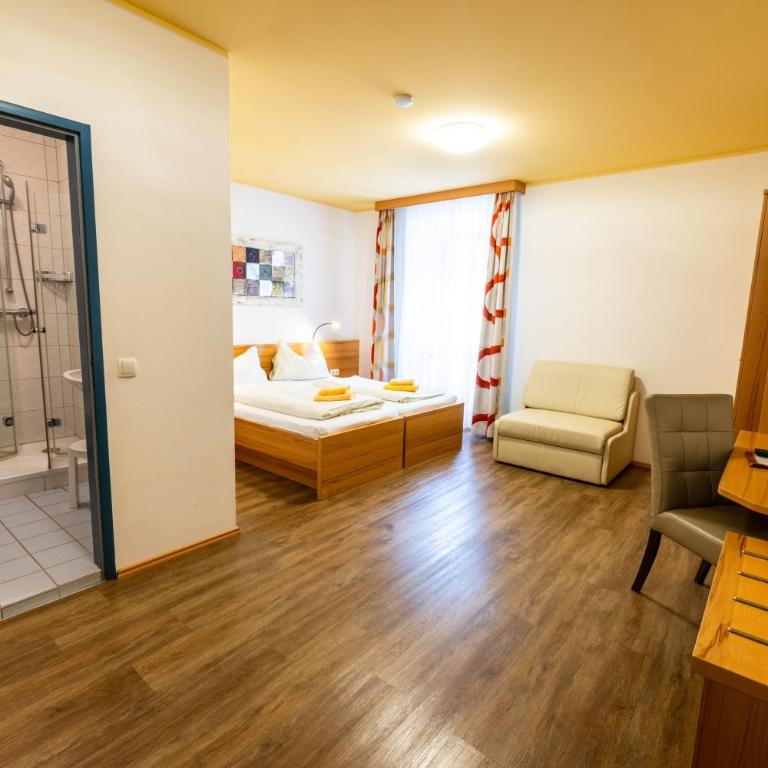 Egidiwirt Murau - Deluxe Doppelzimmer mit Gartenblick - 1