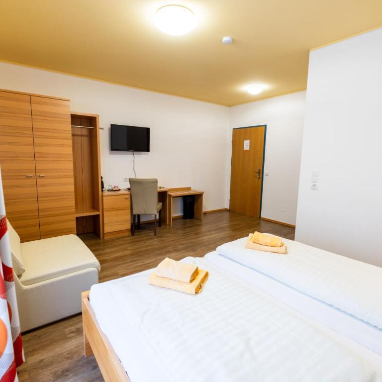 Egidiwirt Murau - Deluxe Doppelzimmer mit Gartenblick - 3