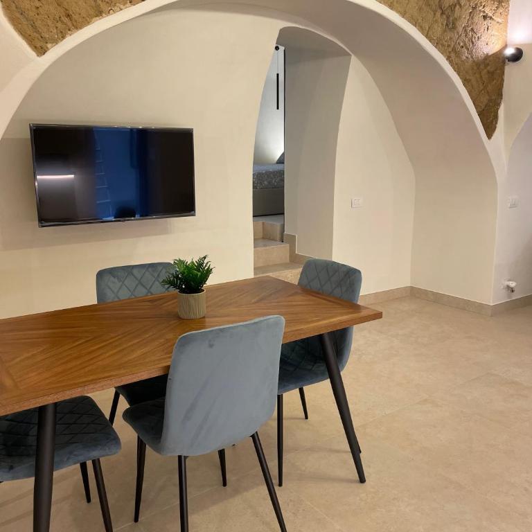 Domus Parthenope Deluxe - One-Bedroom Apartment - 12