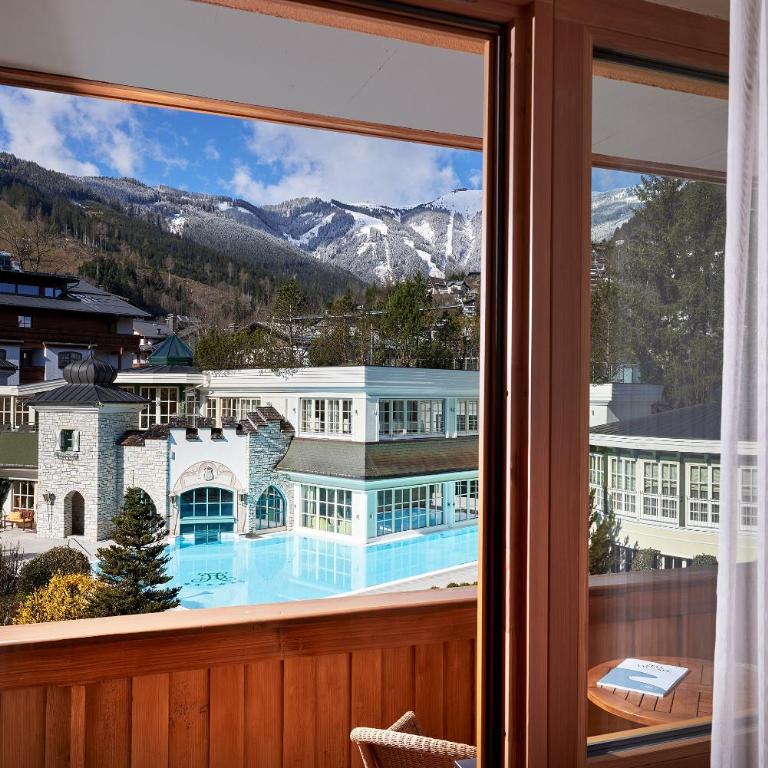 Salzburgerhof, das 5-Sterne Hotel von Zell am See - Deluxe Doppelzimmer mit Gartenblick - 4