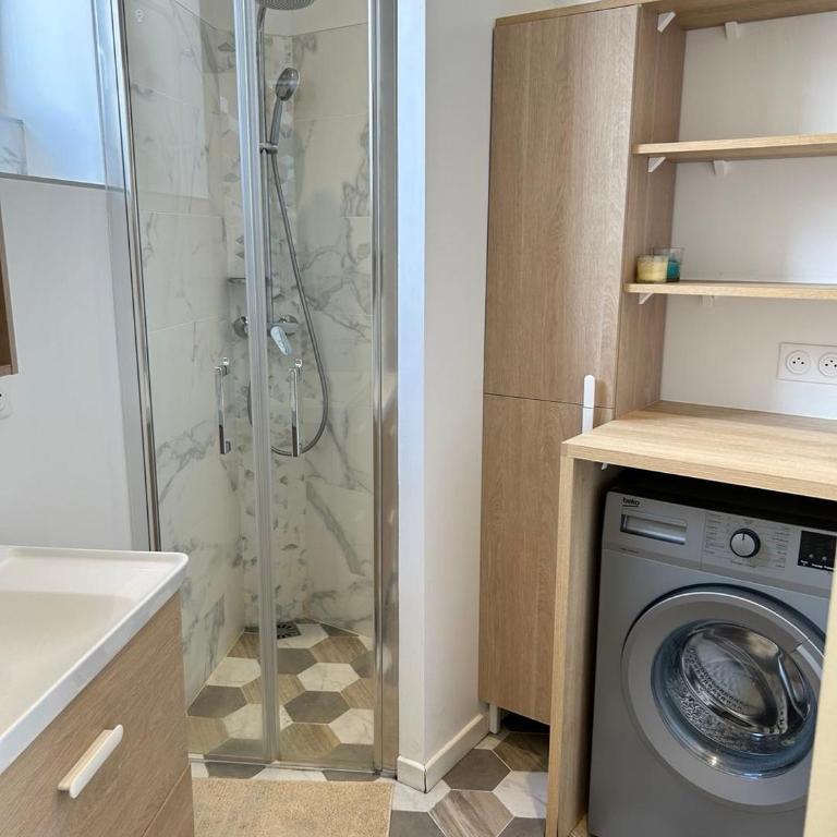 Spacious apartment near Eiffel Grenelle F2 - Appartement 1 Chambre - 8