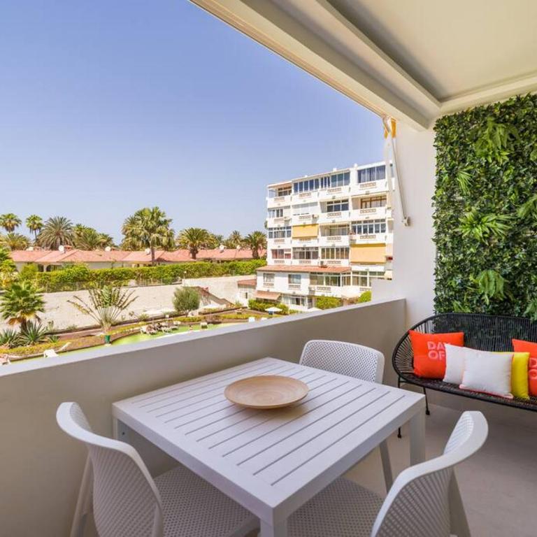 Freshly Renovated, Walk to Yumbo, Shops & Dining - One-Bedroom Apartment - 17