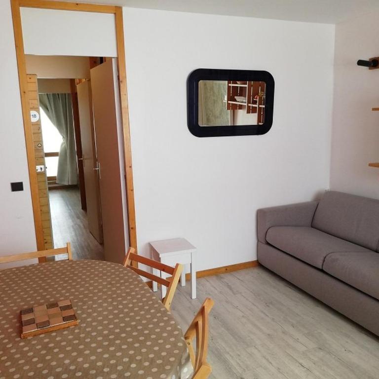 Appartement skis aux pieds, terrasse ensoleillée, animaux admis, 6 personnes - Appartement 1 Chambre - 3