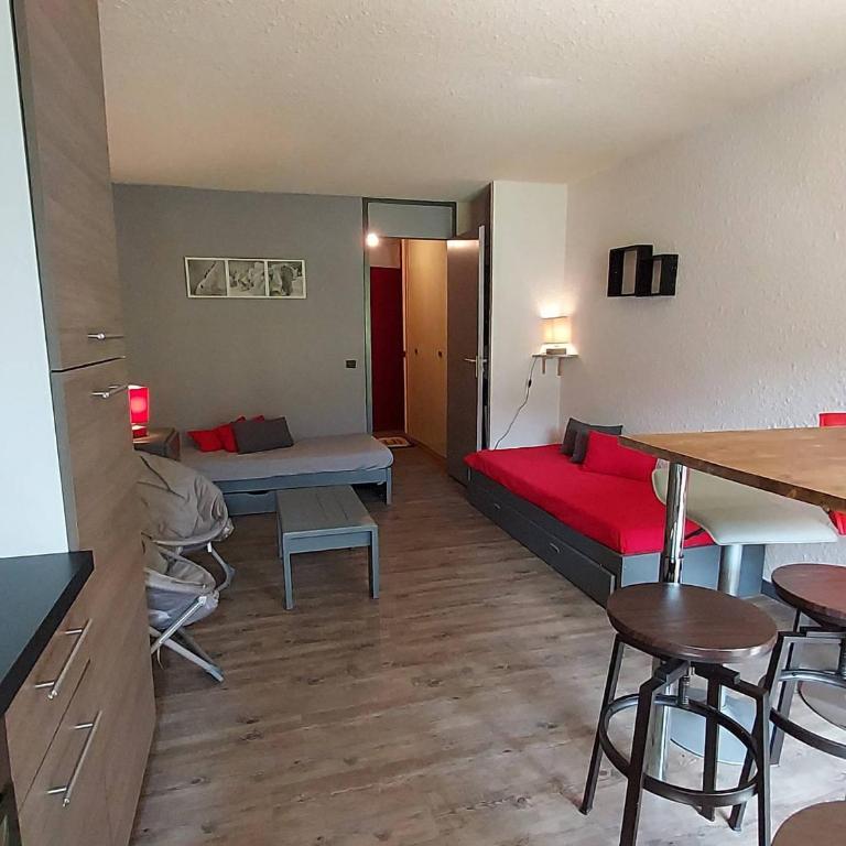 Valmorel: Appt 33m², skis-pieds, animaux admis - FR-1-356-181 - Apartment (5 Adults) - 1