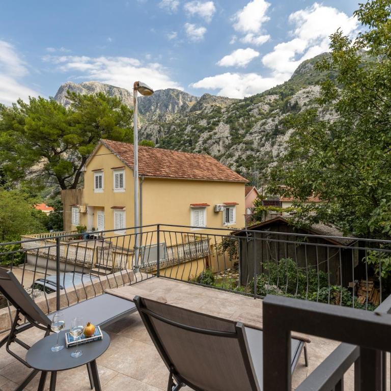 Villa Kotor Cradle - Two-Bedroom Villa - 31