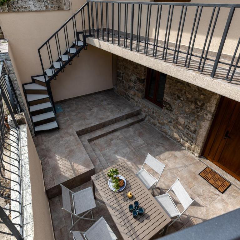 Villa Kotor Cradle - Two-Bedroom Villa - 34