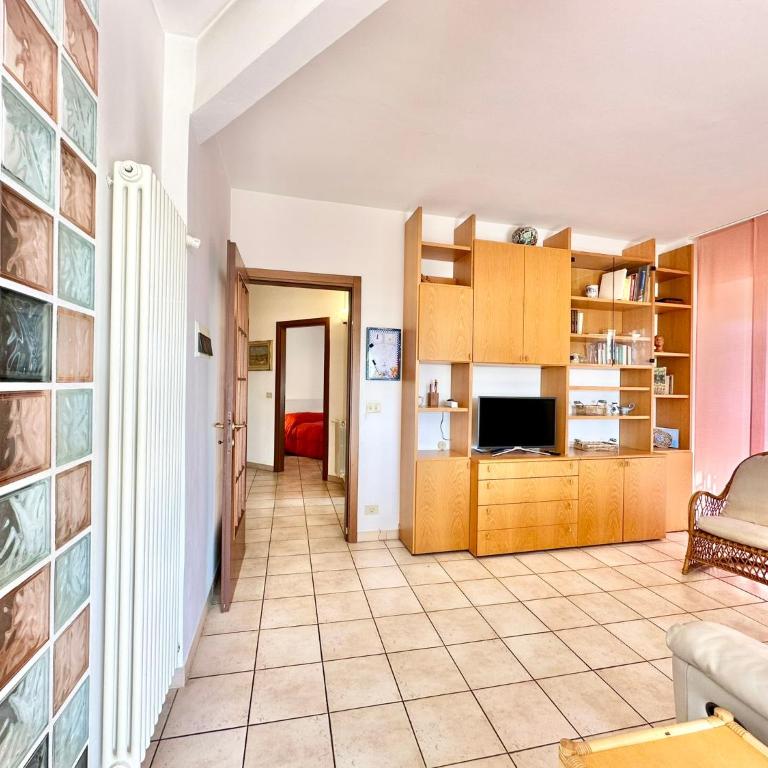 Hostdomus - Grace Apartment - Appartamento Premium con 3 Camere da Letto e Balcone - 6