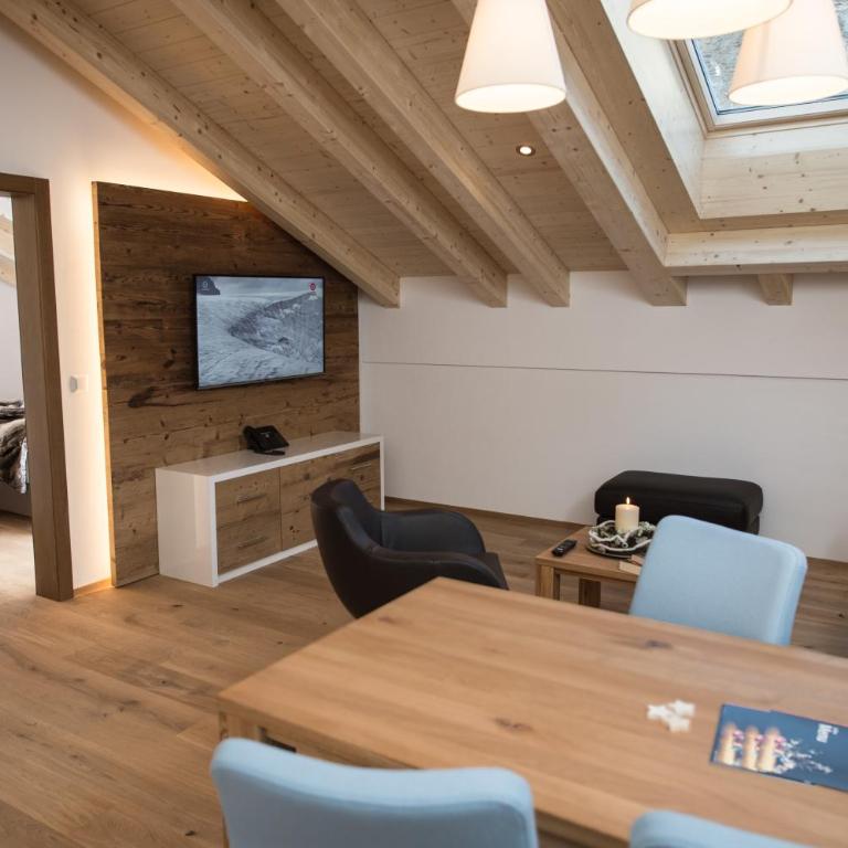 Suitenhotel Panorama Ski Lodge - Apartment mit 1 Schlafzimmer - 2