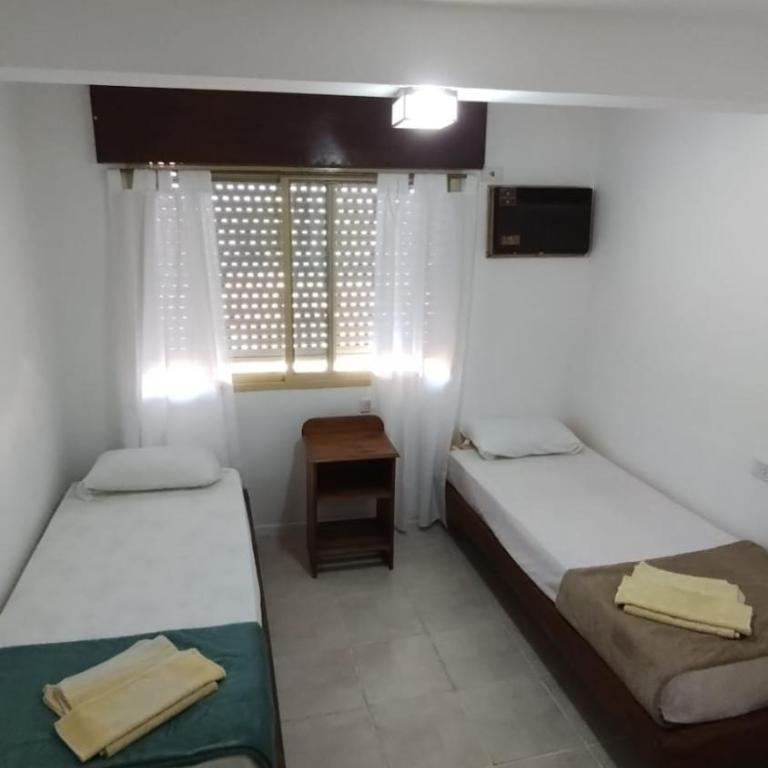 Hostal Buen Confort - Habitación Doble con baño privado - 2 camas - 9