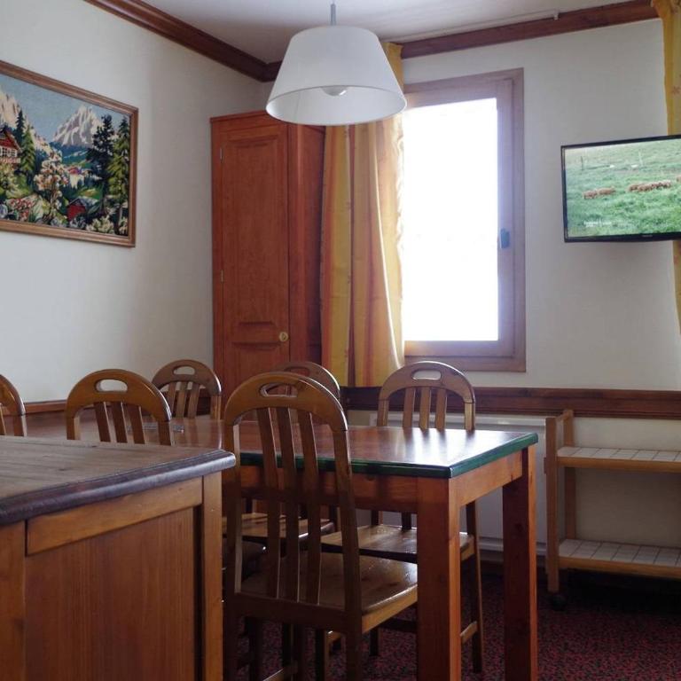 Superbe appart 3 pièces, balcon, animaux acceptés, ski aux pieds - Appartement 2 Chambres - 8