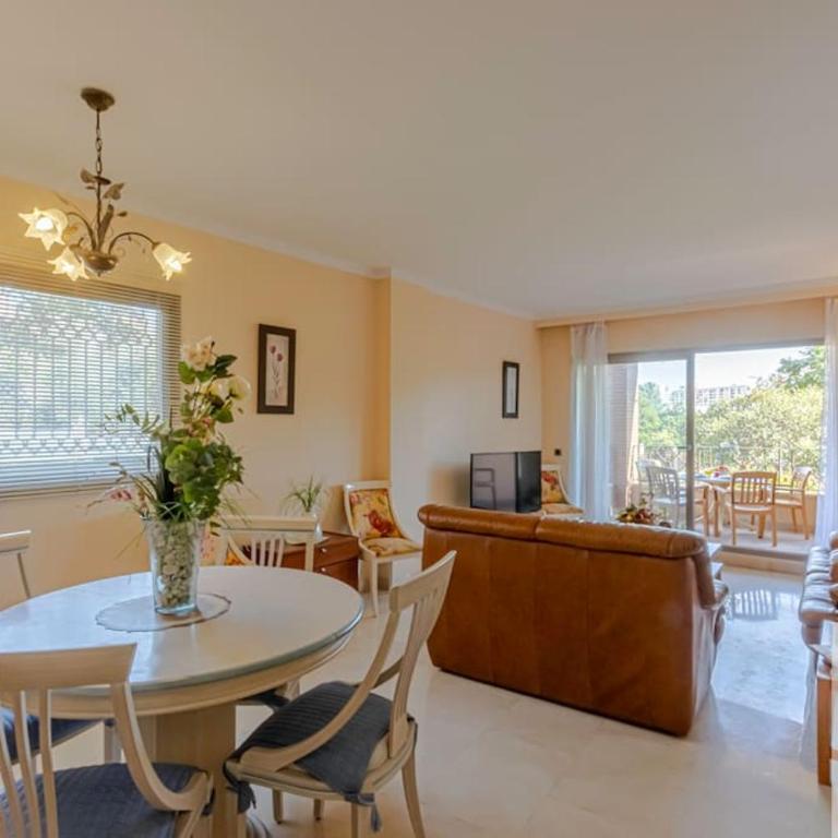 2 BDR apt with heated pool & jacuzzi - Apartamento de 2 dormitorios - 56