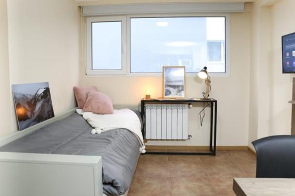 Bariloche centro, varios edificios, San Martin 460, Mitre 670 y Pannozzi 63 - Apartamento de 1 dormitorio - 4