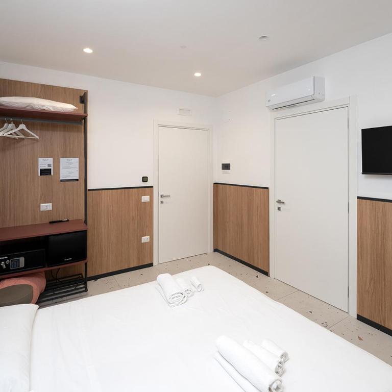 Mia Suites Beverello - Camera Matrimoniale Standard - 6