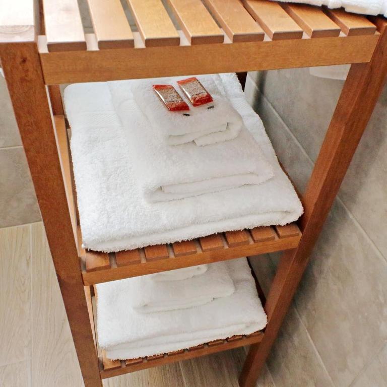 White Wood House - Appartement 2 Chambres avec Balcon - 17